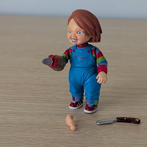 Childs Play Chucky GASHAPON T-Arts - Takara Tomi Arts Capsule Toy - Picture 4 of 6